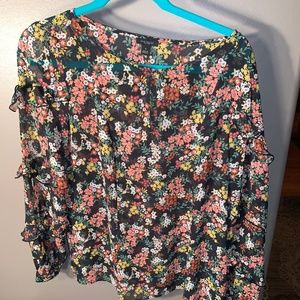 Ann Taylor ruffle sleeve blouse